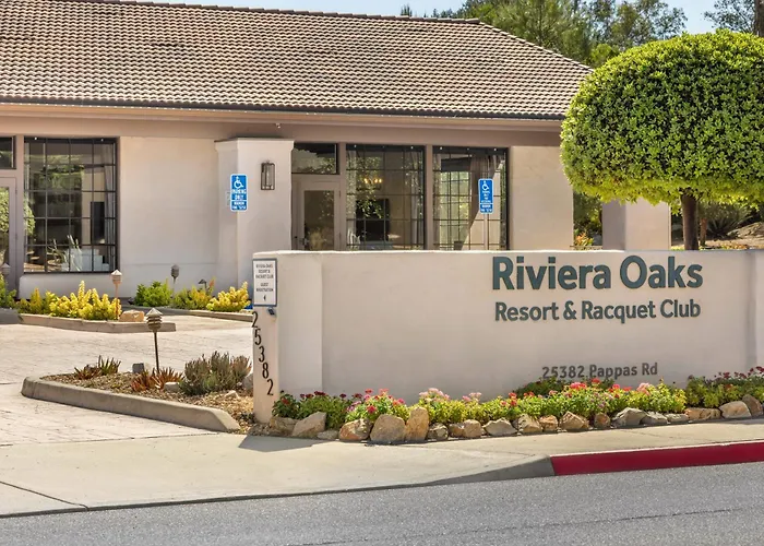Riviera Oaks Resort By Coolvacay